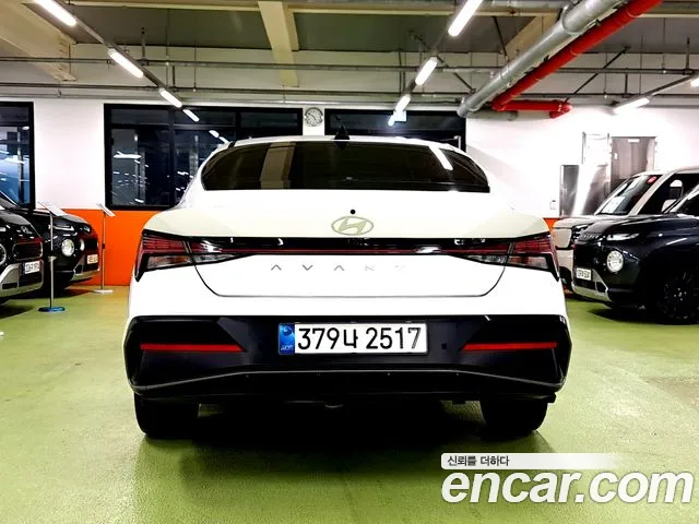Hyundai Avante CN7 — Фото автомобиля 4