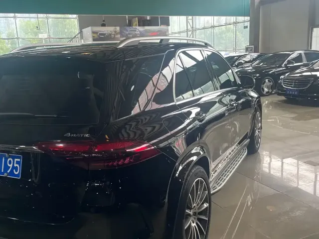 Mercedes-Benz GLE-Class — Фото автомобиля 10