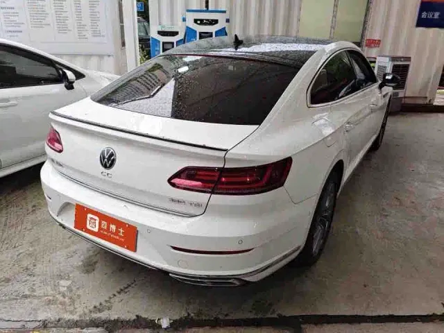 Volkswagen CC — Фото автомобиля 9