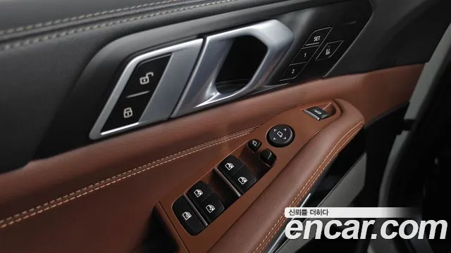 BMW X5 xDrive 40i M Sport — Фото автомобиля 24