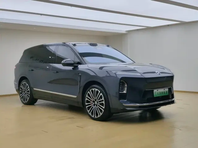 Nio ES8 — Фото автомобиля 4