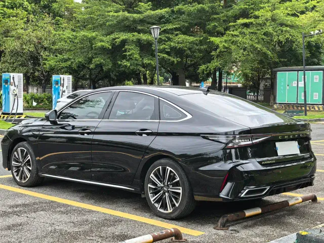 Chery Arrizo 8 — Фото автомобиля 6