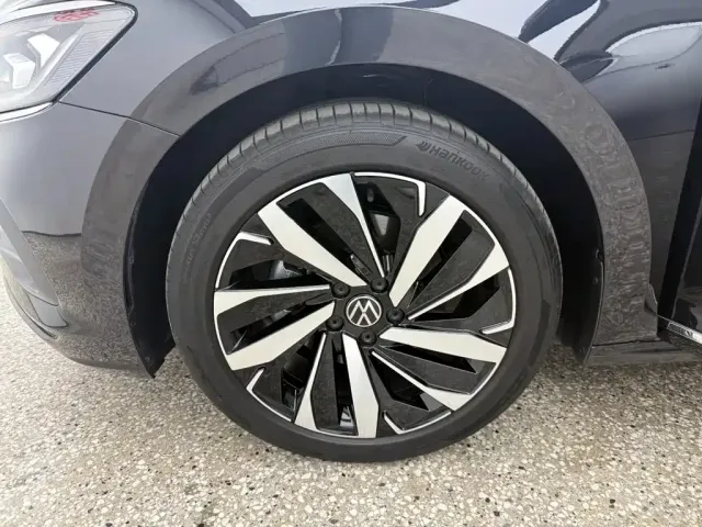 Volkswagen Passat — Фото автомобиля 7