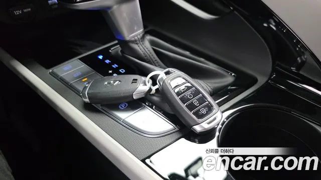 Hyundai AVANTE Avante (CN7) — Фото автомобиля 23