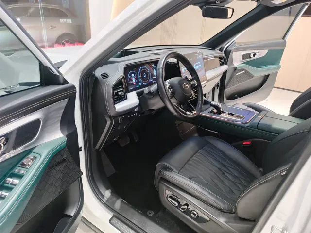GAC Trumpchi GS8 — Фото автомобиля 9