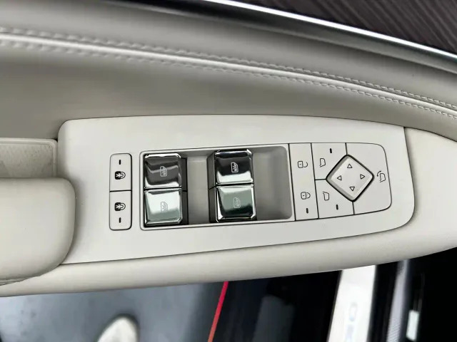 Denza N9 — Фото автомобиля 11