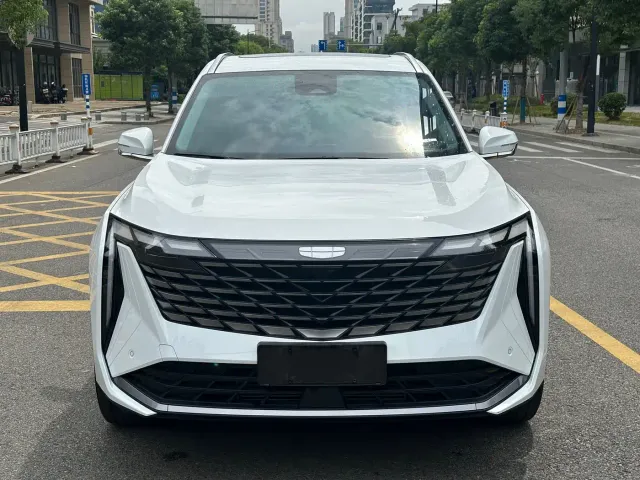 Geely Boyue L — Фото автомобиля 2