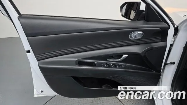 Hyundai Avante CN7 — Фото автомобиля 13