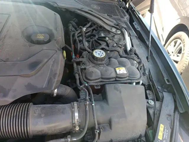 Jaguar XEL — Фото автомобиля 19