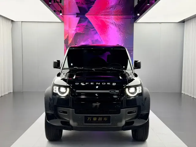 Land Rover Defender — Фото автомобиля 2