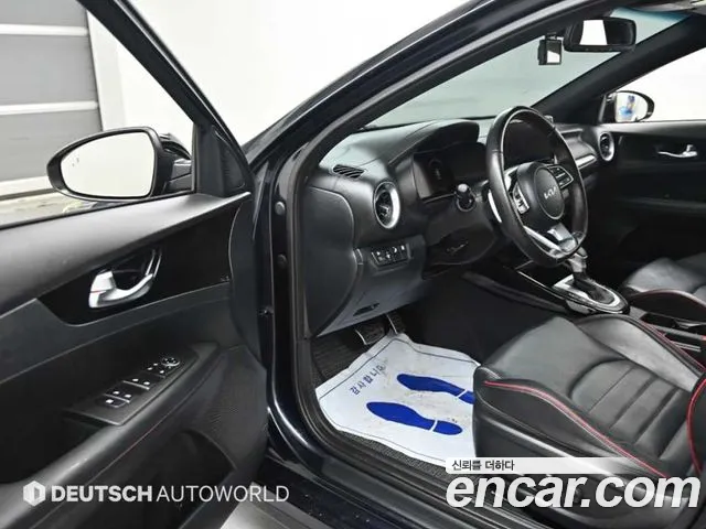 Kia K3 Новый K3 2 поколение 1.6 Turbo GT 5 дверей — Фото автомобиля 11
