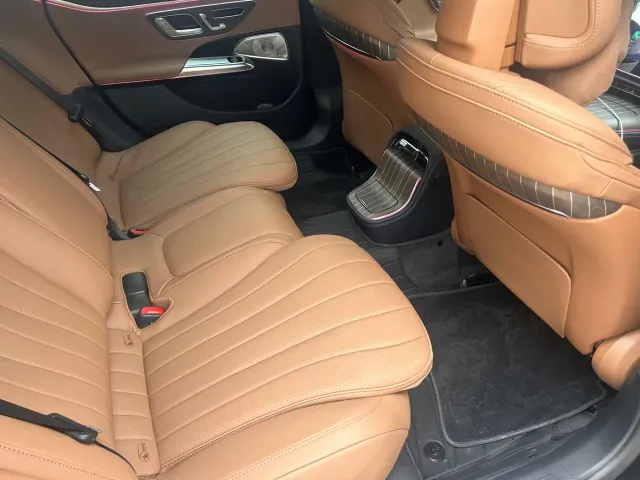 Mercedes-Benz E-Class — Фото автомобиля 10