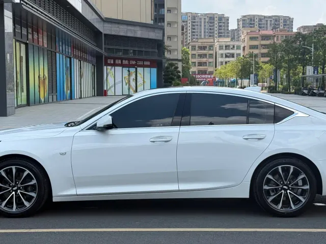 Cadillac CT5 — Фото автомобиля 8