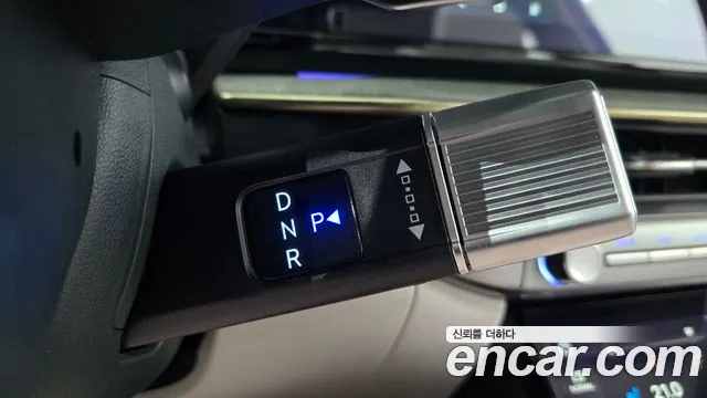 Hyundai Grandeur GN7 — Фото автомобиля 12
