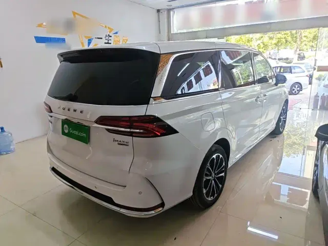 Roewe iMAX8 — Фото автомобиля 6