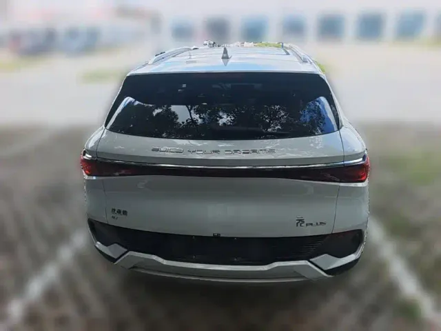BYD Yuan PLUS — Фото автомобиля 7