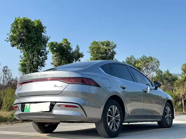 BYD Qin PLUS — Фото автомобиля 7