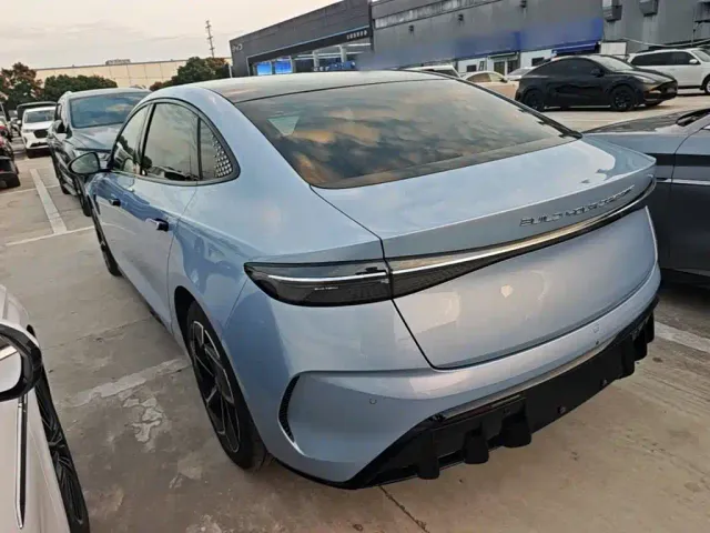 BYD Seal — Фото автомобиля 4