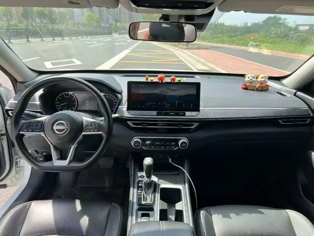 Nissan Teana — Фото автомобиля 5