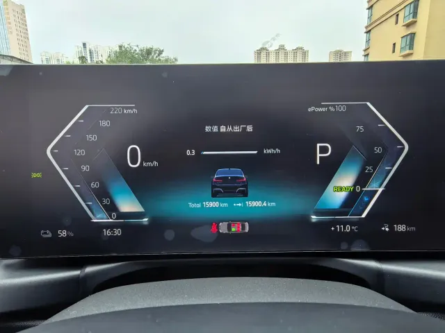 BMW i3 — Фото автомобиля 10