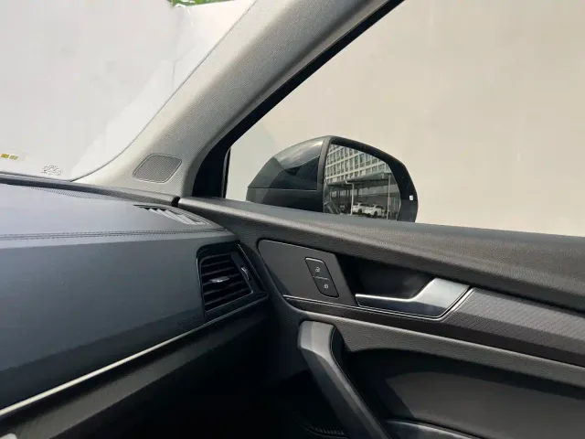 Audi Q5L — Фото автомобиля 12