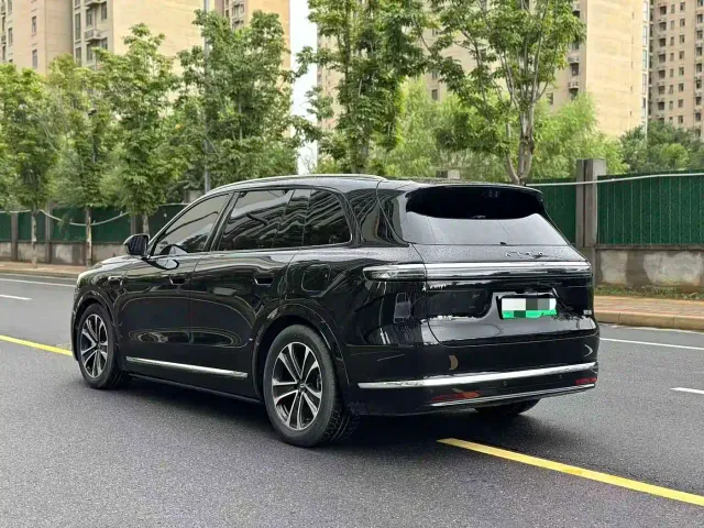 Aito M7 — Фото автомобиля 10
