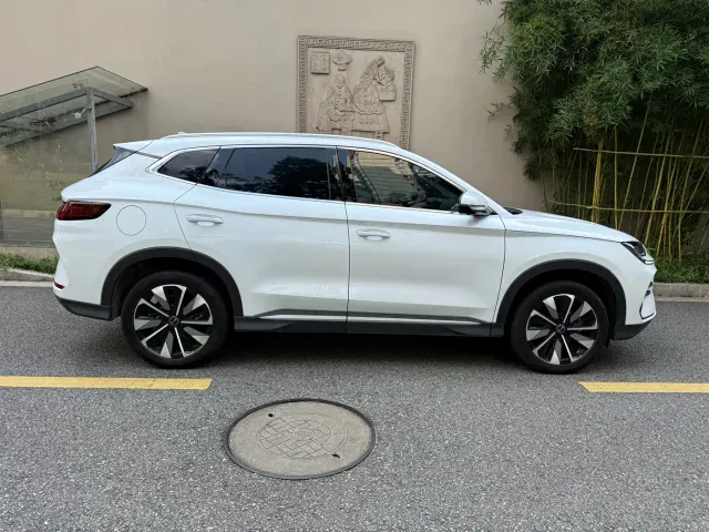 BYD Song PLUS — Фото автомобиля 16