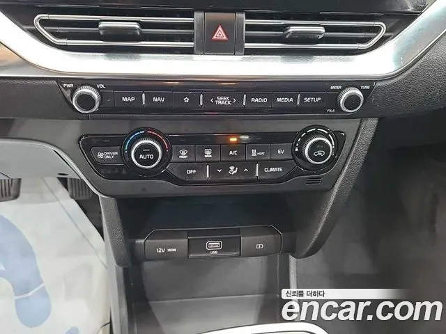 Kia Niro — Фото автомобиля 10