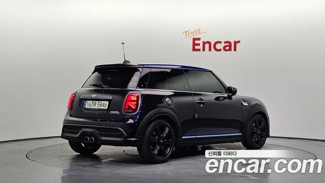 Mini Cooper — Фото автомобиля 2