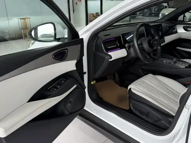 BYD Seal 06 New Energy 2024 DM-i 120KM Flagship — Фото автомобиля 12