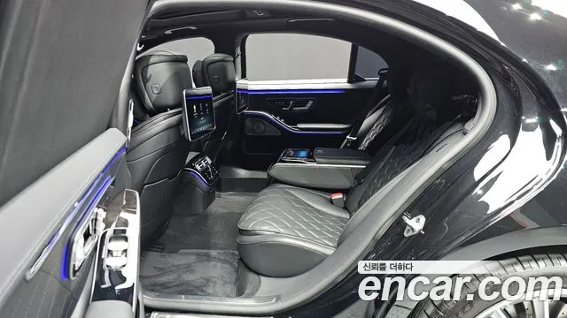 Mercedes-Benz S-Class — Фото автомобиля 12