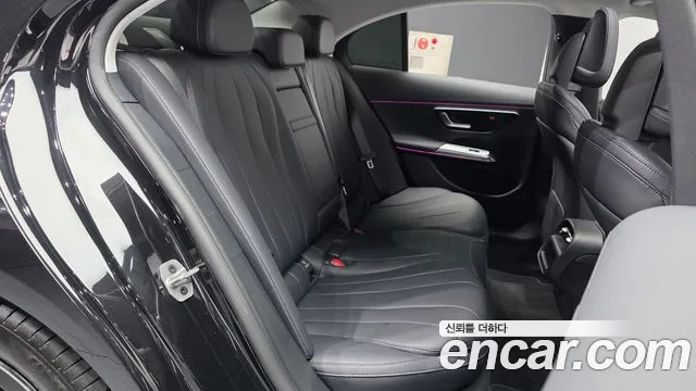 Mercedes-Benz E-Class W214 — Фото автомобиля 12
