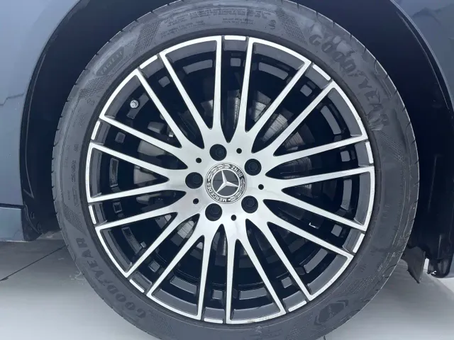 Mercedes-Benz C-Class — Фото автомобиля 13