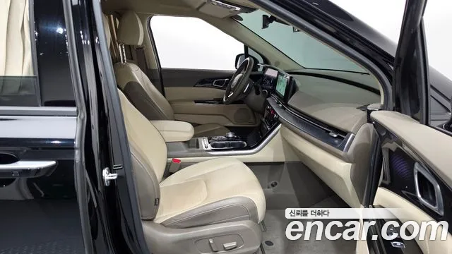 Kia Carnival 4th Gen — Фото автомобиля 16