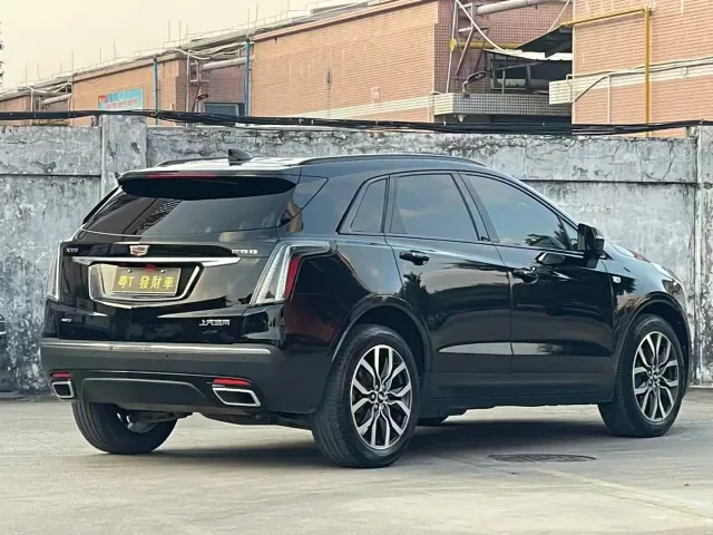 Cadillac XT5 — Фото автомобиля 9