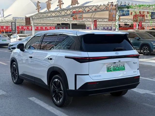 Toyota BoZhi 3X — Фото автомобиля 4