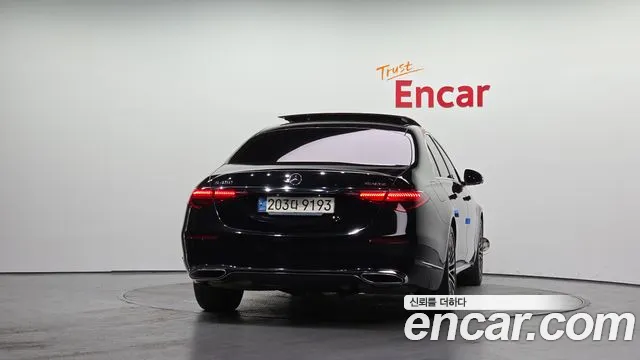 Mercedes-Benz S-Class — Фото автомобиля 4