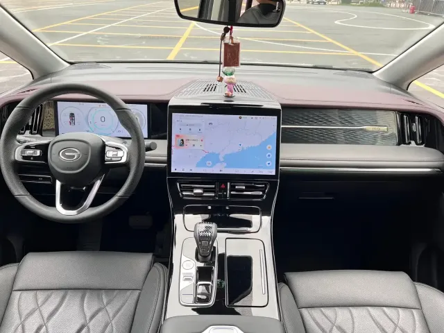 GAC Trumpchi M8 — Фото автомобиля 12