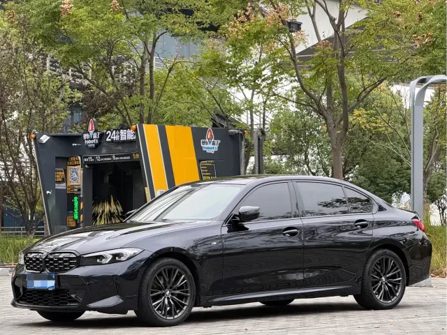 Фотография автомобиля — BMW 3 Series