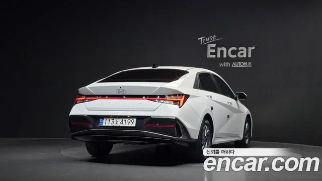 Hyundai AVANTE Новый Avante (CN7) — Фото автомобиля 4