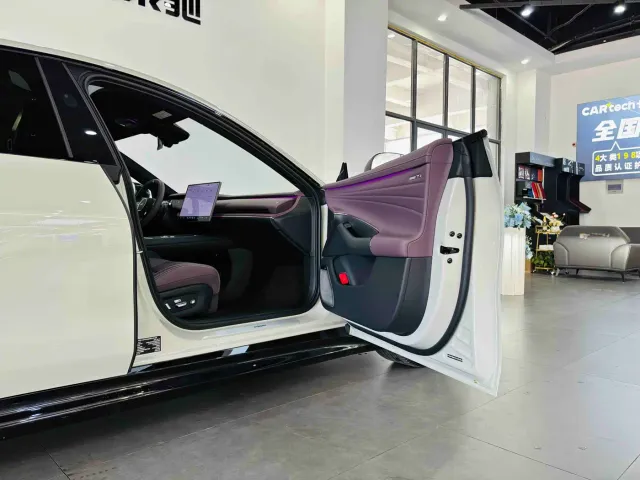 Xiaomi SU7 — Фото автомобиля 28