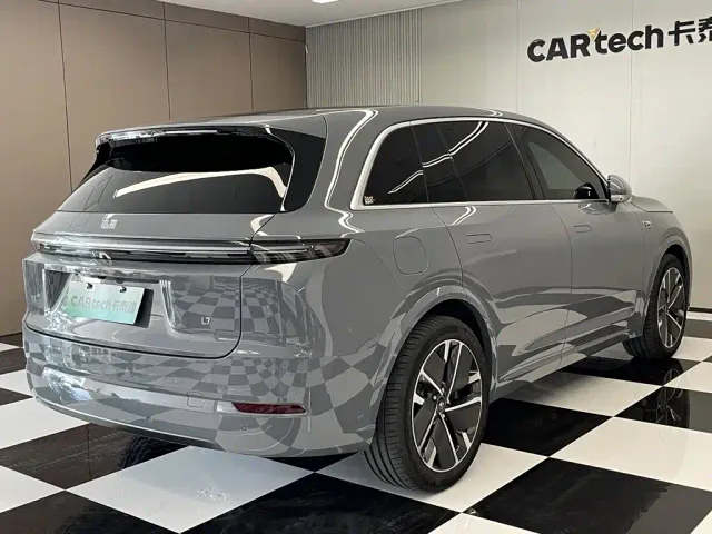 Li Auto L7 — Фото автомобиля 5