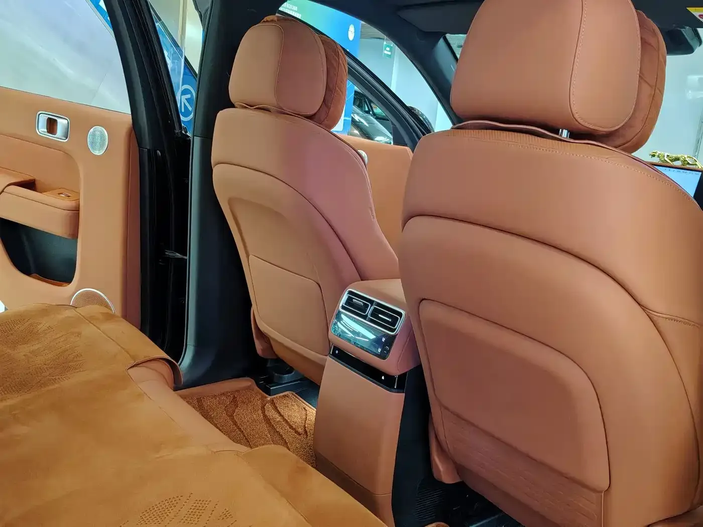 Li Auto Li Auto L7 2025 Max Smart Renewal Edition — Фото автомобиля 19