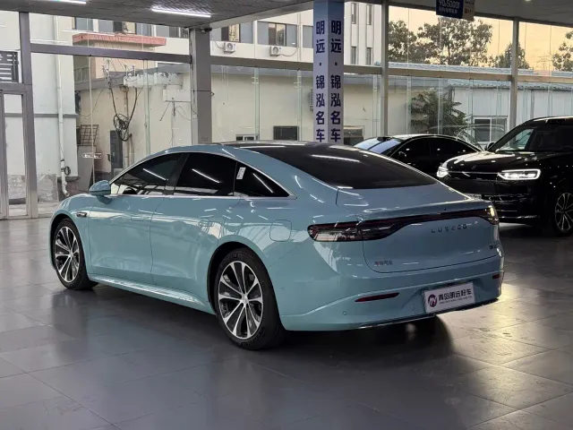 Luxeed S7 — Фото автомобиля 4