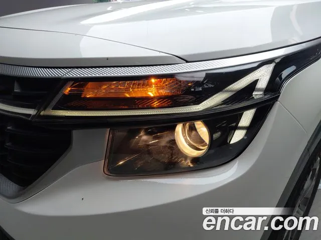 Kia Seltos Новый Seltos Бензин 2.0 2WD — Фото автомобиля 22