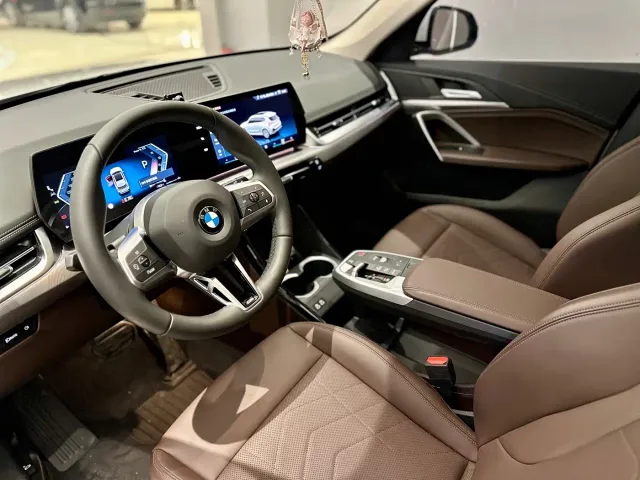 BMW X1 — Фото автомобиля 4