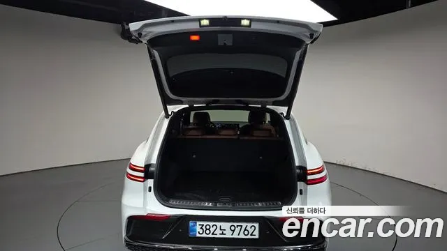 Genesis GV70 — Фото автомобиля 26