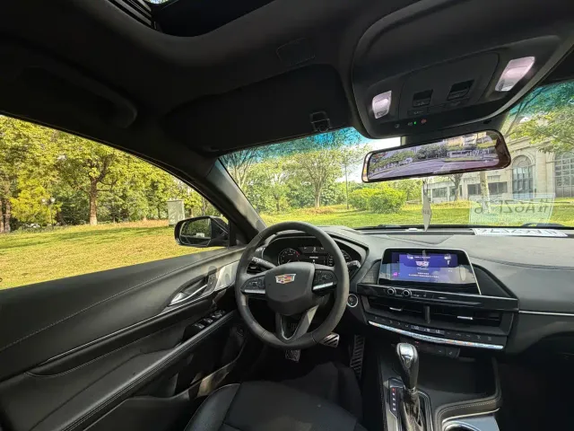Cadillac CT4 — Фото автомобиля 15