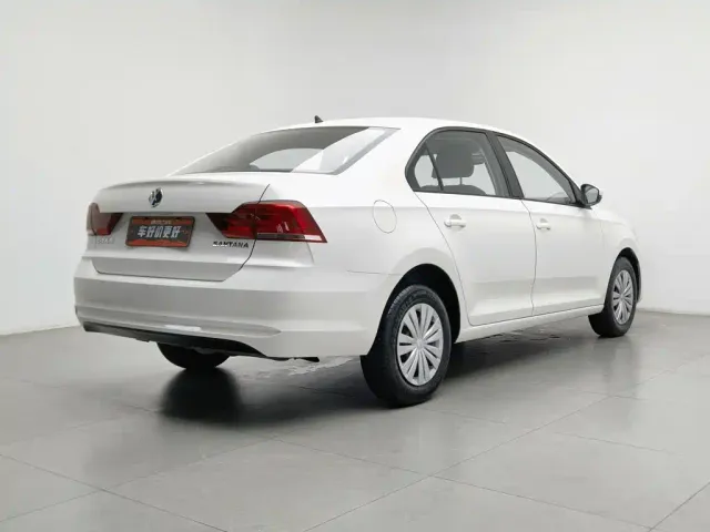 Volkswagen Santana — Фото автомобиля 2