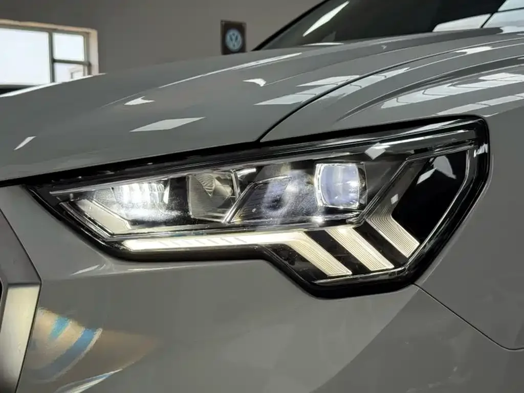 Audi Audi Q3 2022 35 TFSI Fashion Dynamic — Фото автомобиля 21